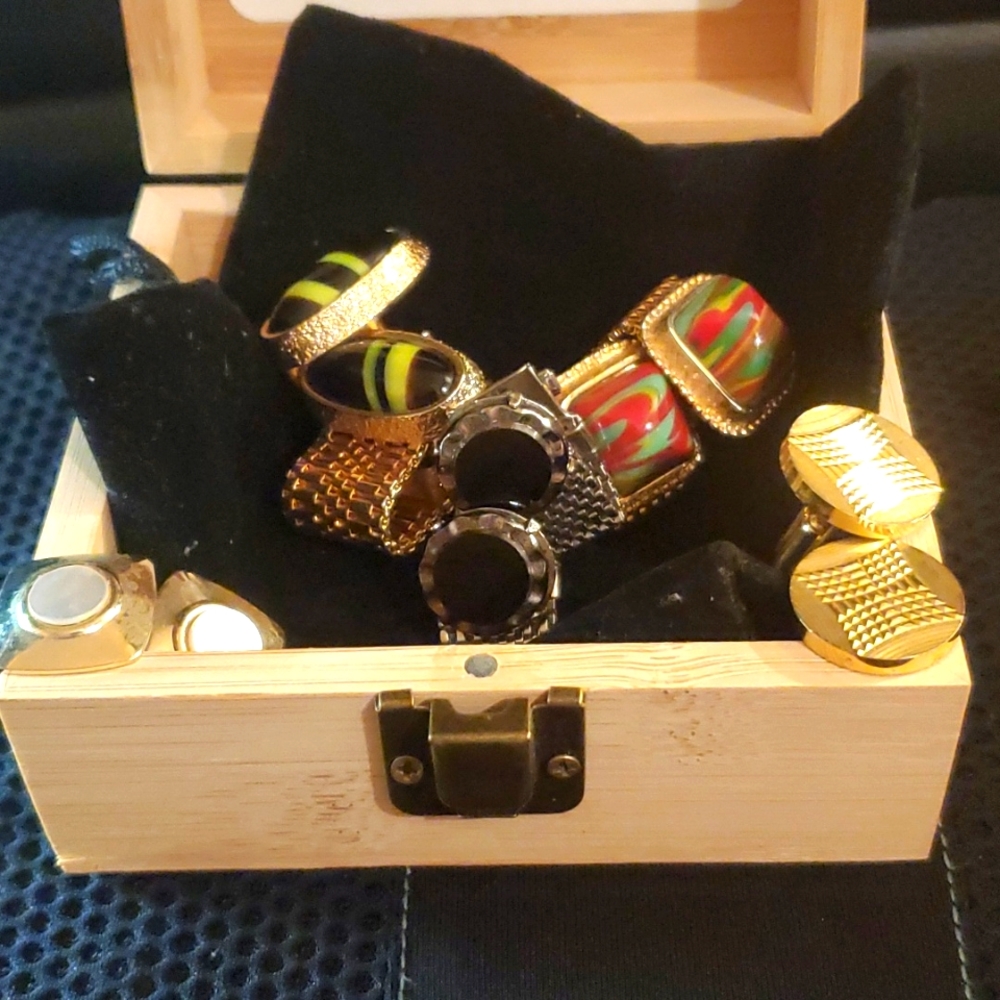 B7✨️Gold plated Cufflinks